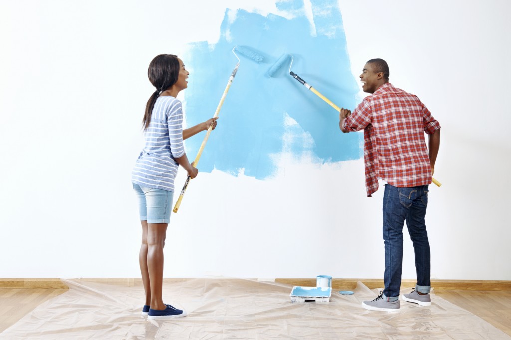 painting house couple