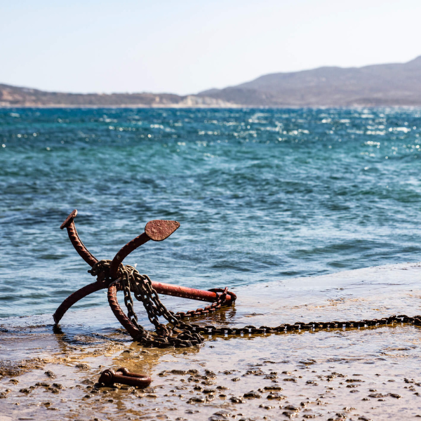 RTBT 2  rusty anchor on the beach